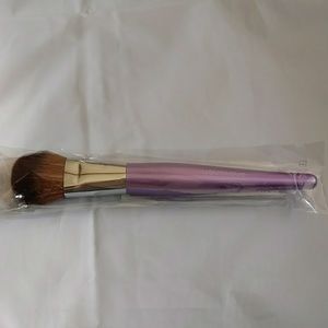 Younique Beachfront Large Brush Limited edt NWT
